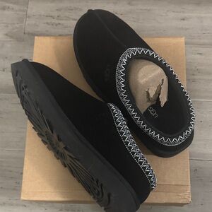 UGG Tasman Black Slip-On Loafers Size 9 Men’s